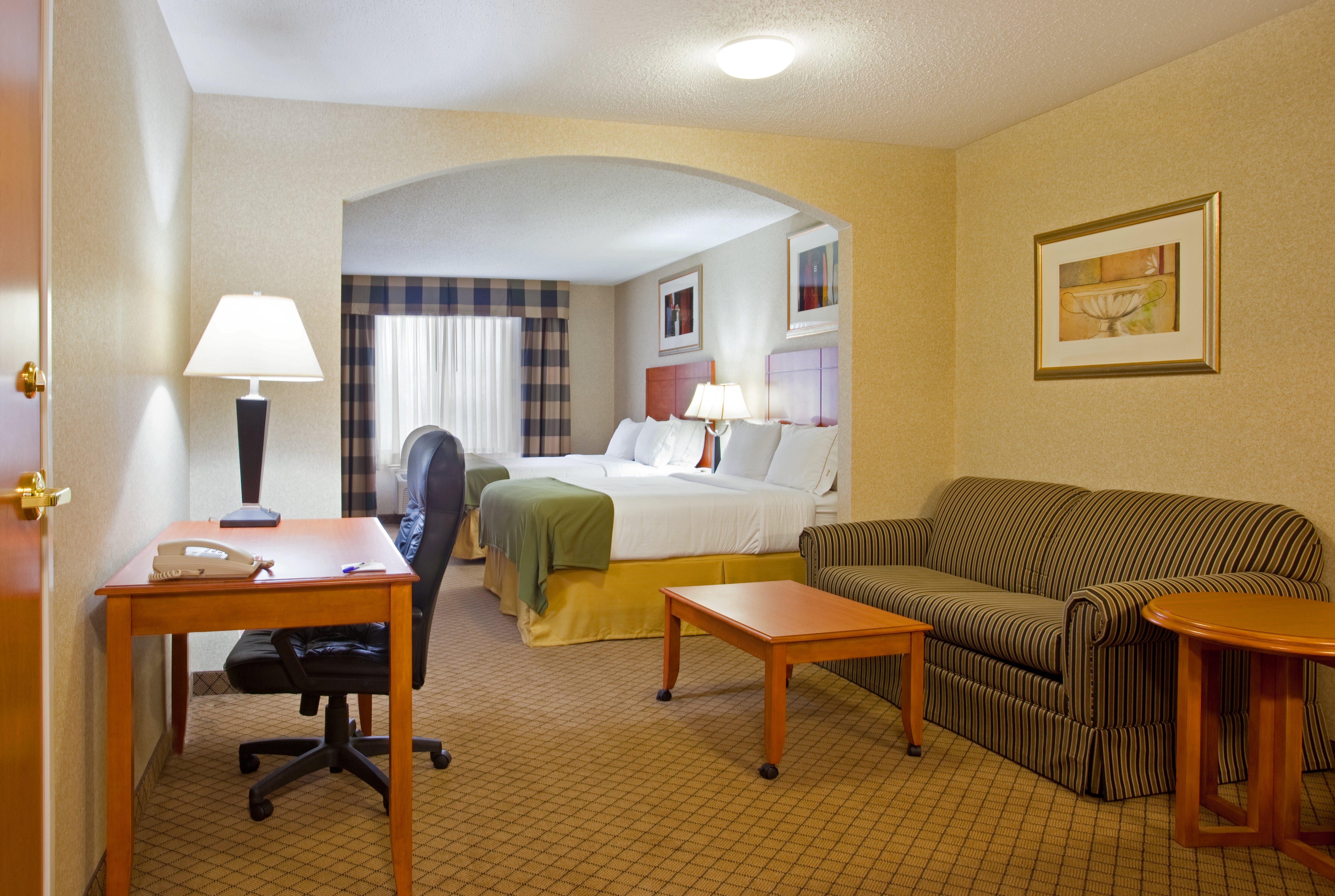 Holiday Inn Express Hotel & Suites Goshen By Ihg Экстерьер фото