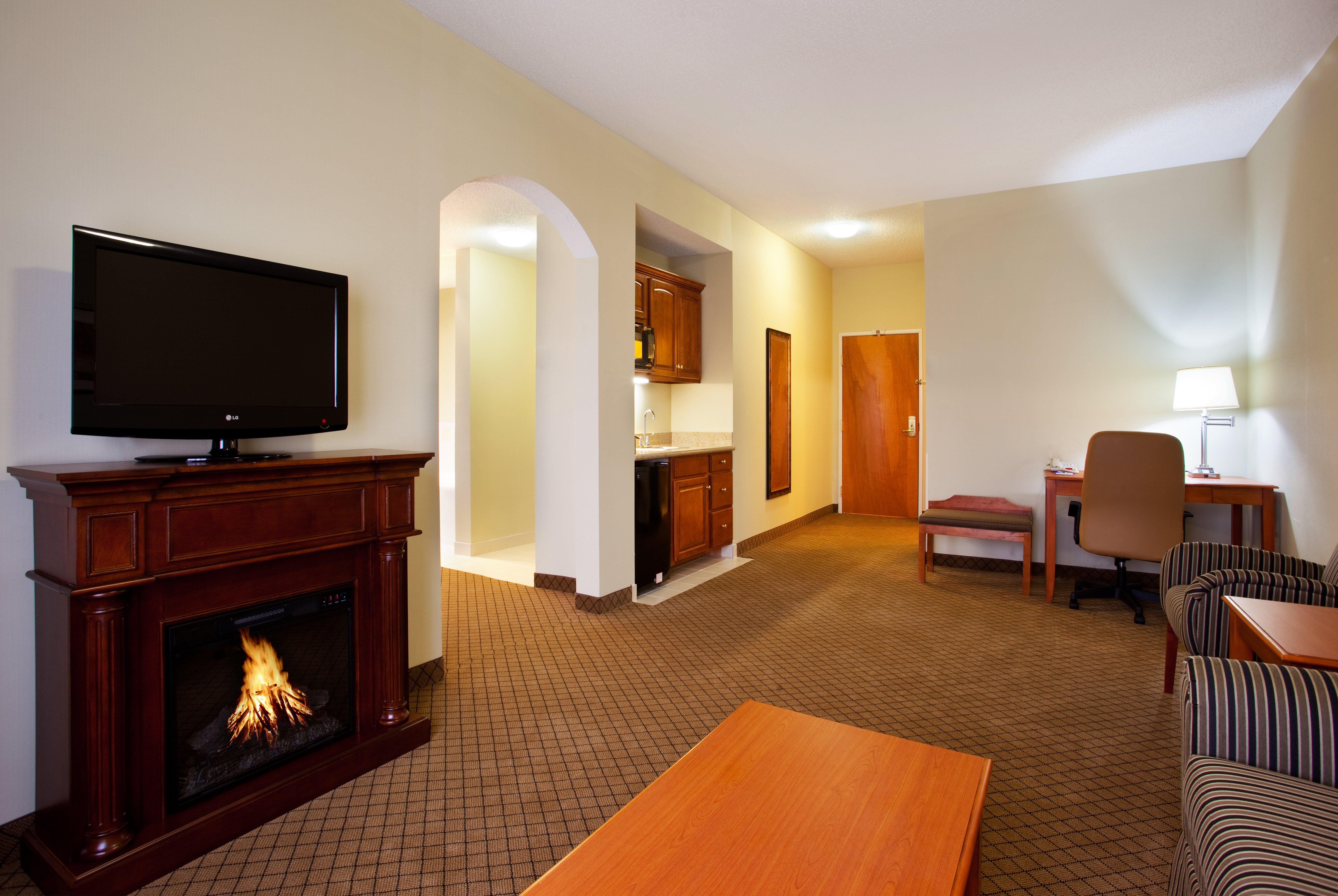 Holiday Inn Express Hotel & Suites Goshen By Ihg Экстерьер фото