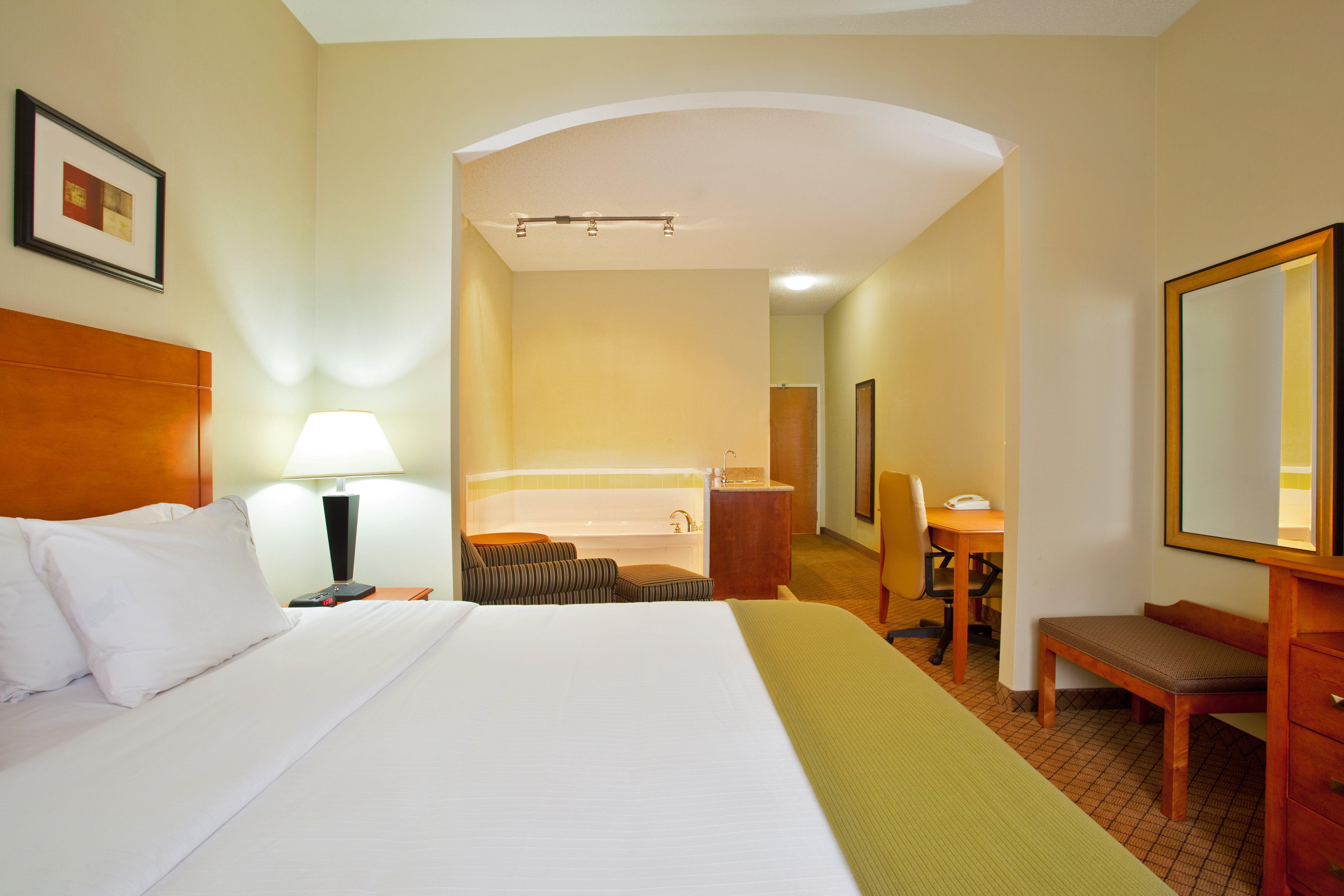 Holiday Inn Express Hotel & Suites Goshen By Ihg Экстерьер фото