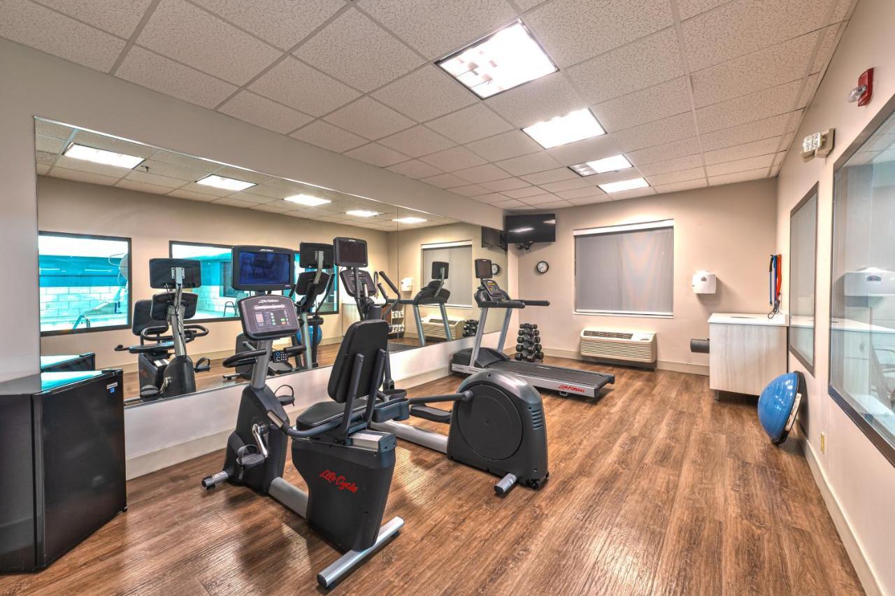 Holiday Inn Express Hotel & Suites Goshen By Ihg Экстерьер фото