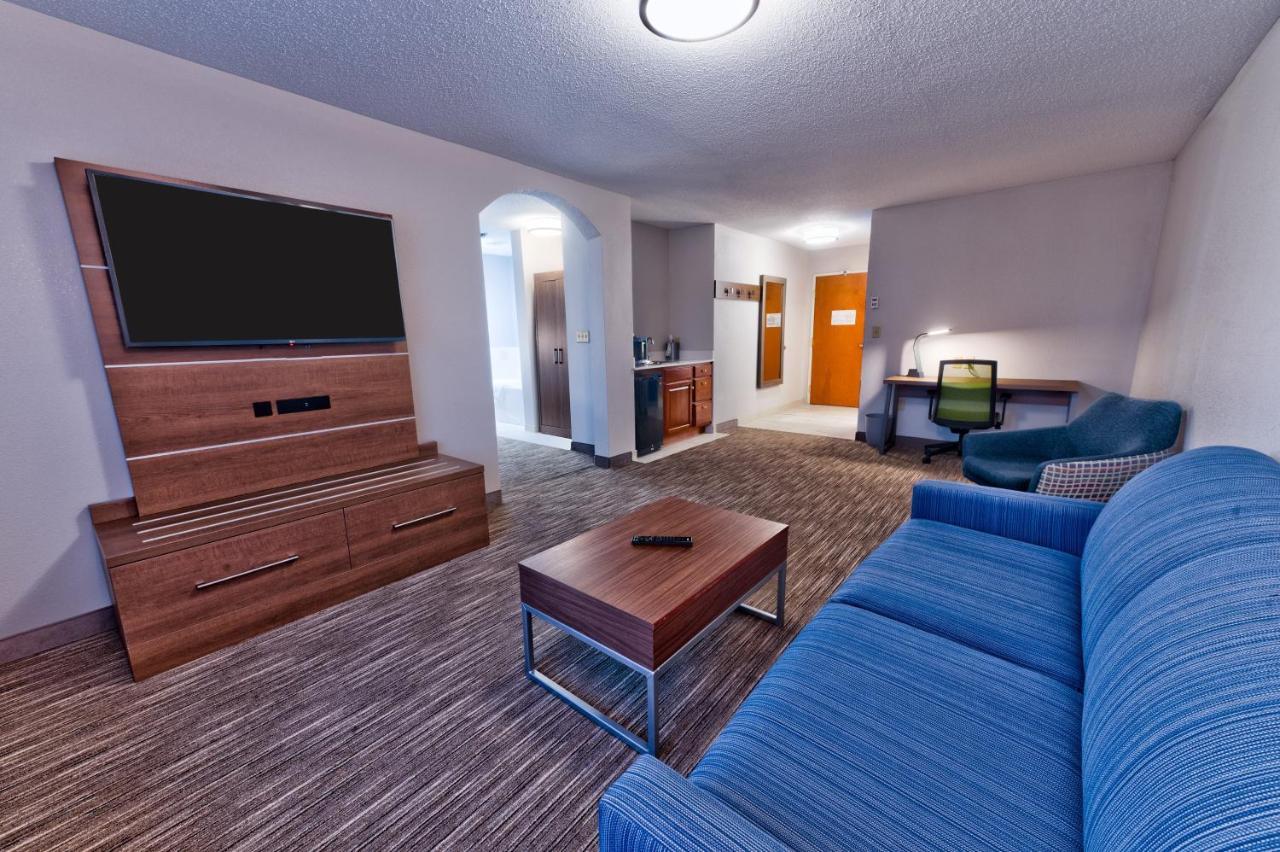 Holiday Inn Express Hotel & Suites Goshen By Ihg Экстерьер фото
