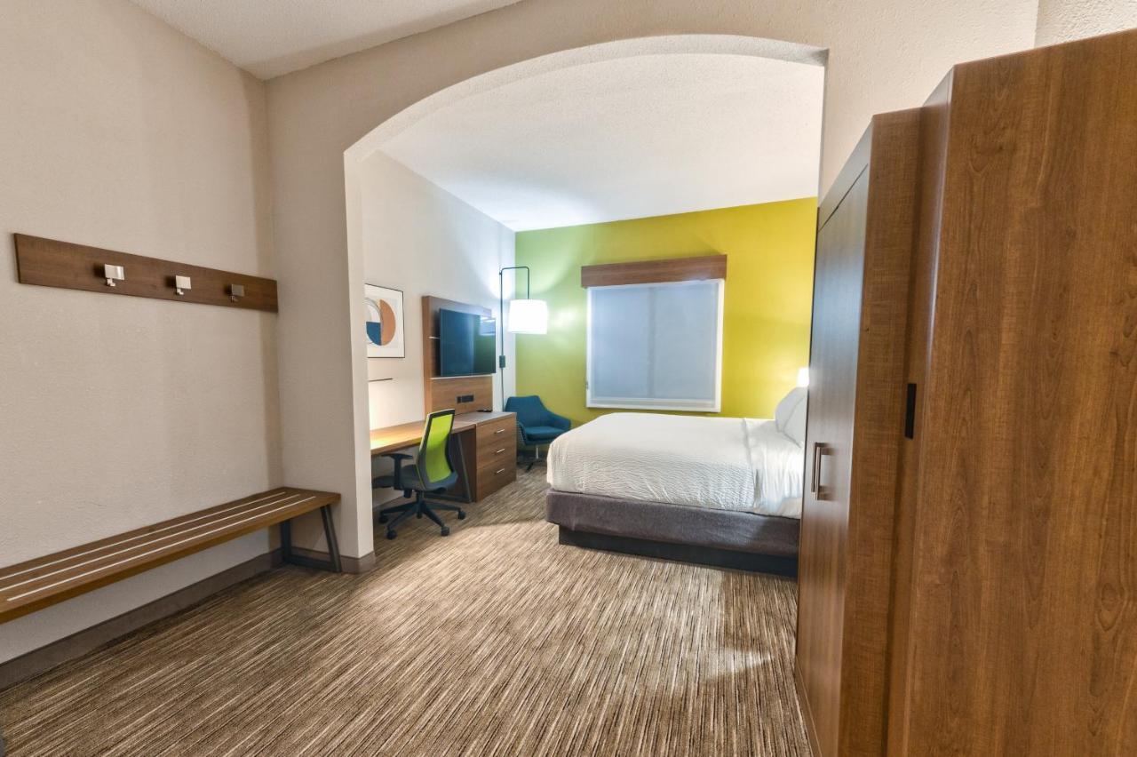 Holiday Inn Express Hotel & Suites Goshen By Ihg Экстерьер фото
