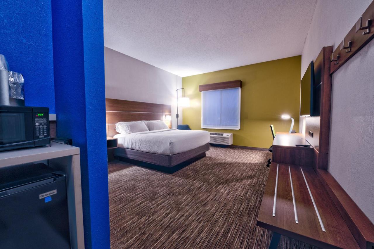 Holiday Inn Express Hotel & Suites Goshen By Ihg Экстерьер фото