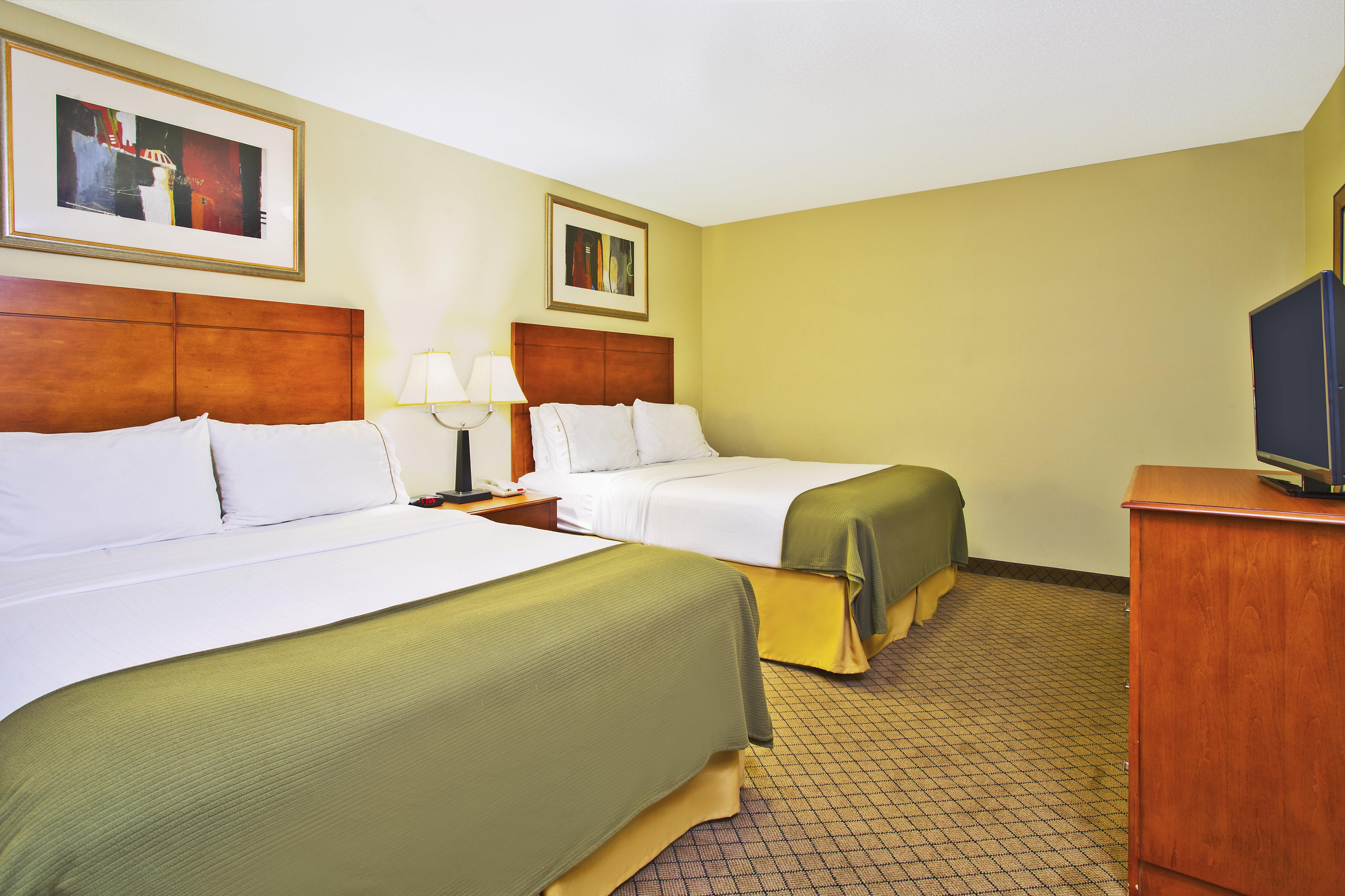 Holiday Inn Express Hotel & Suites Goshen By Ihg Экстерьер фото