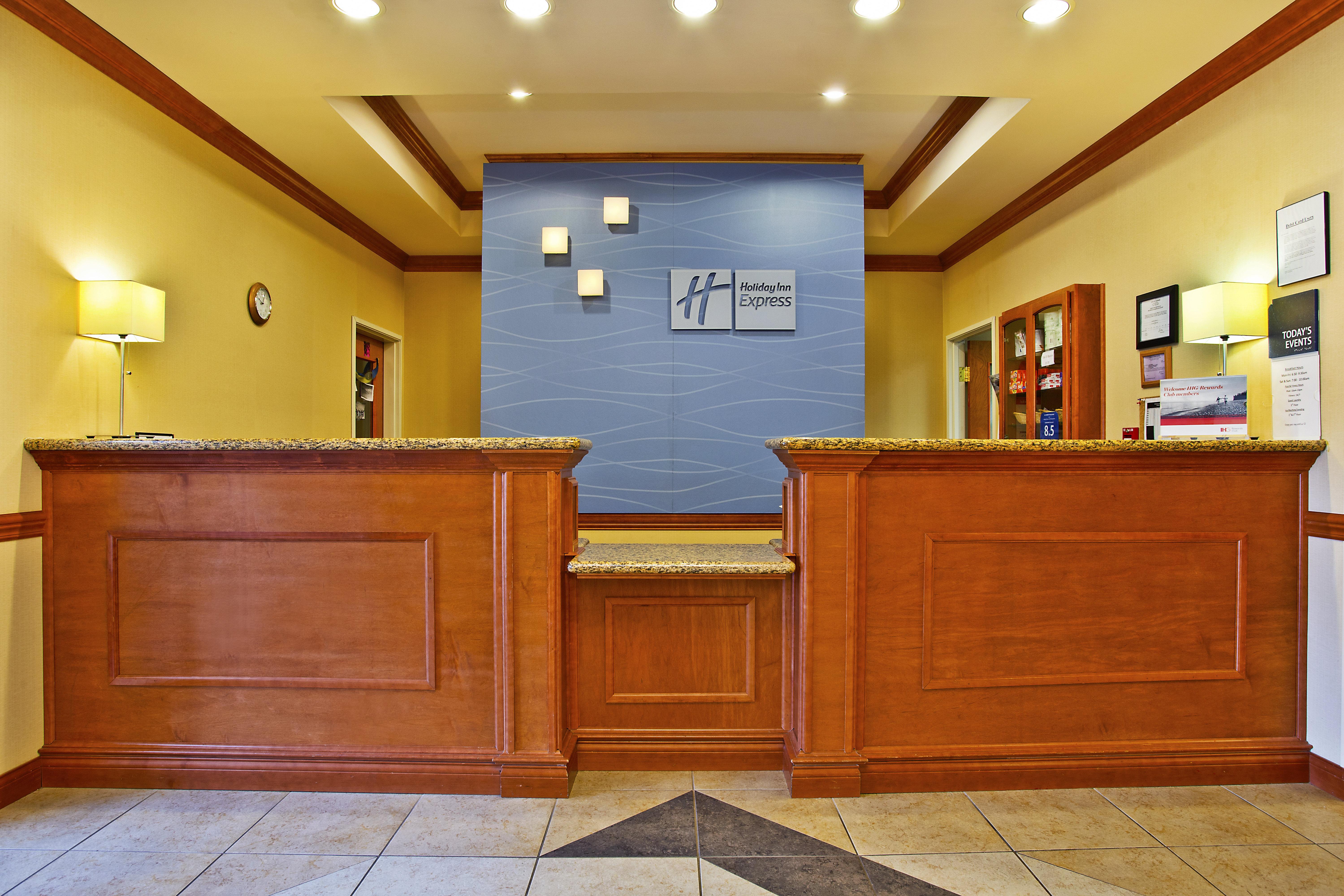 Holiday Inn Express Hotel & Suites Goshen By Ihg Экстерьер фото