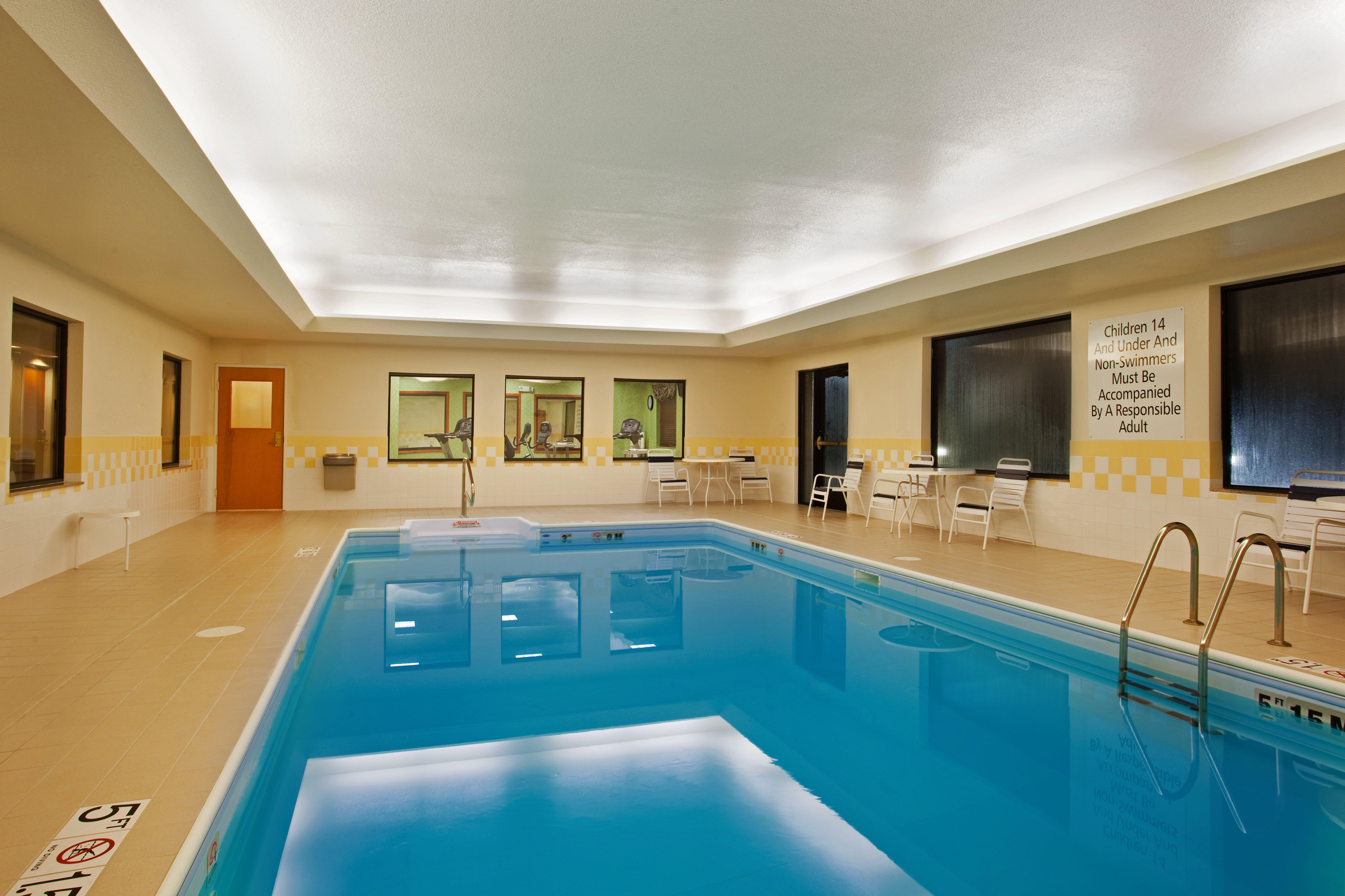 Holiday Inn Express Hotel & Suites Goshen By Ihg Экстерьер фото