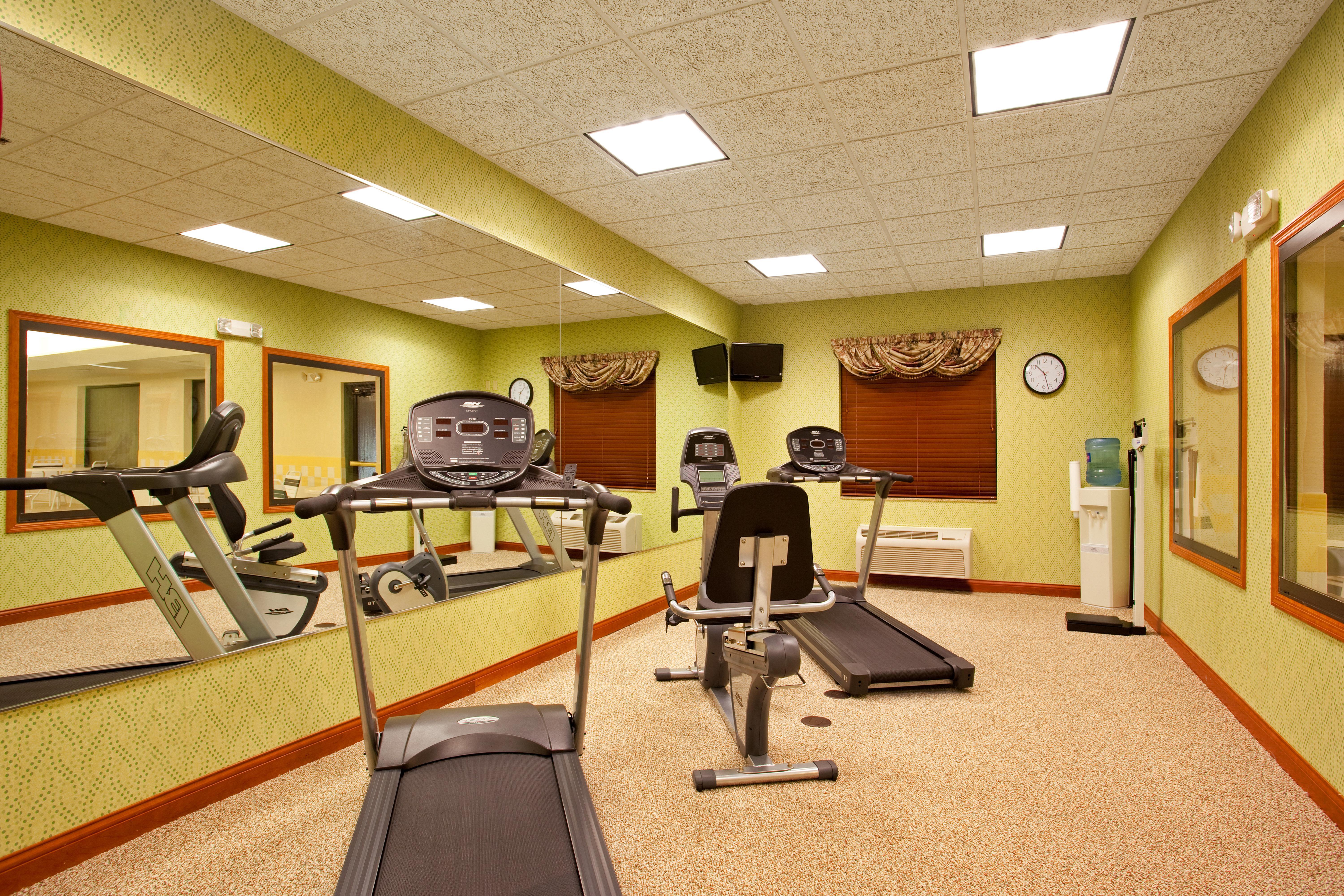 Holiday Inn Express Hotel & Suites Goshen By Ihg Экстерьер фото