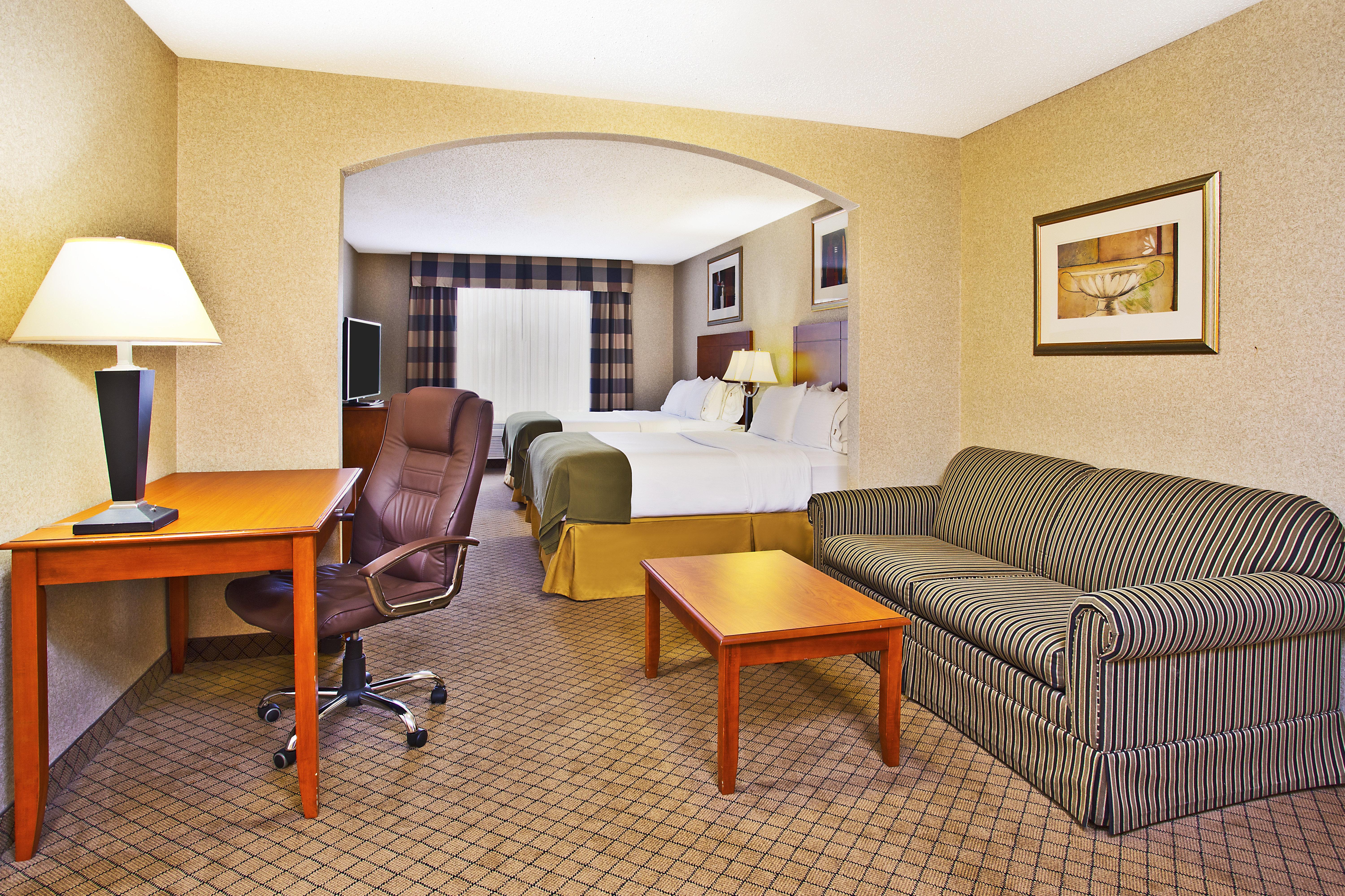 Holiday Inn Express Hotel & Suites Goshen By Ihg Экстерьер фото
